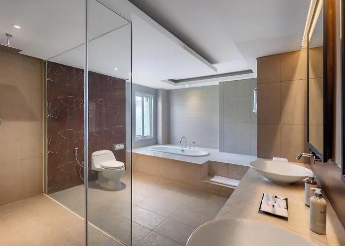 Hotel Express Bali Sunset Road By Ihg Kuta Lombok