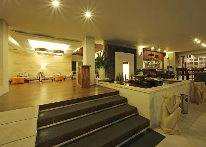 Hotel Express Bali Sunset Road By Ihg Kuta Lombok